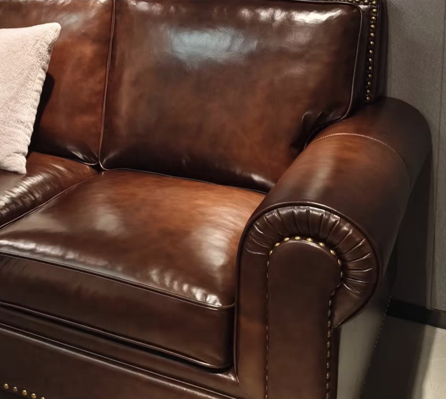 Vintage Rolled Arm Top Grain Leather 3-Seater Sofa, Antique Nailhead Trim Brown Leather Couch for Farmhouse Traditional Living Room Furniture - Image 5